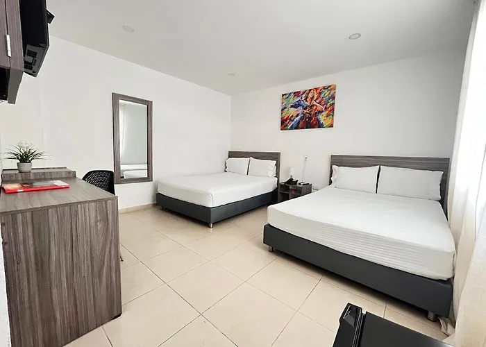 Hotel Vanguardia Natural